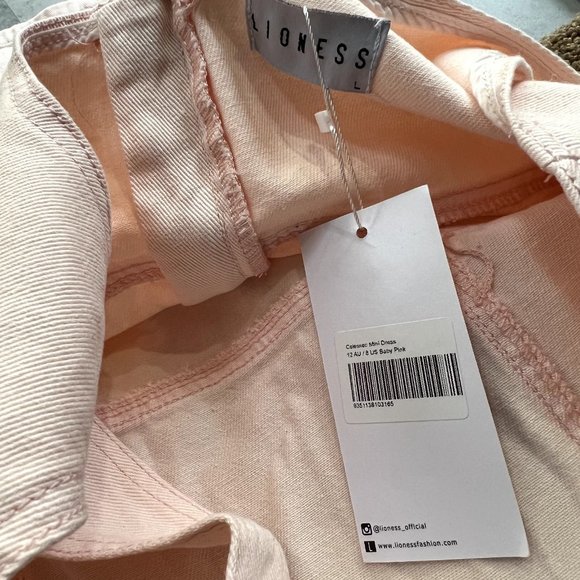 NWT Lioness Plush Pink Denim Overall Jumper‎ Dress Size Large L (fits like a 6) - Picture 3 of 3